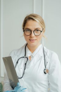 Konsultacja online i e-recepta. Sprawdź najważniejsze informacje.