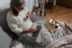 Co grozi za nadużywanie L4 online? Poznaj istotne szczegóły