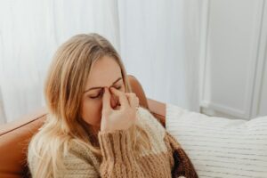Jak odróżnić przeziębienie od grypy? Sprawdź nasze wskazówki!