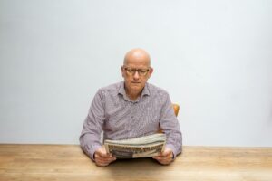 Wypadanie włosów – przyczyny hormonalne, niedoborowe i&nbsp;autoimmunologiczne